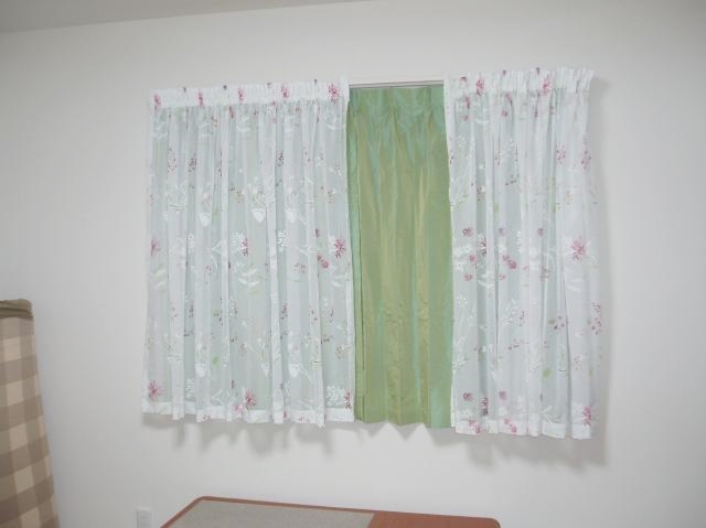 オーダーカーテン　ロールスクリーン　ブラインド　藤沢リフォーム