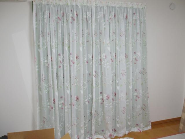 オーダーカーテン　ロールスクリーン　ブラインド　藤沢リフォーム