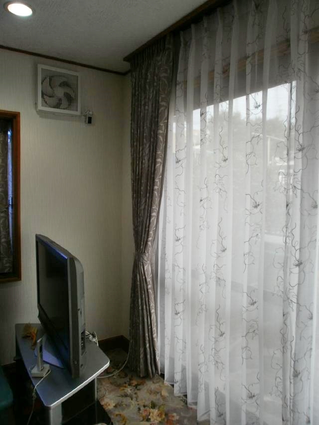 オーダーカーテン　カーテンレール　藤沢リフォーム　茅ヶ崎リフォーム