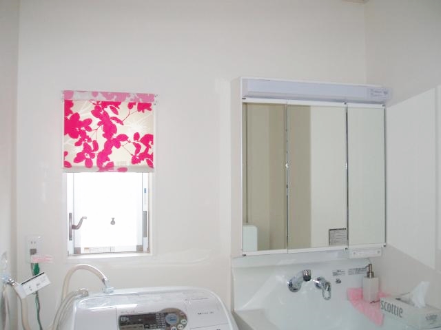 オーダーカーテン　ロールスクリーン　ブラインド　藤沢リフォーム