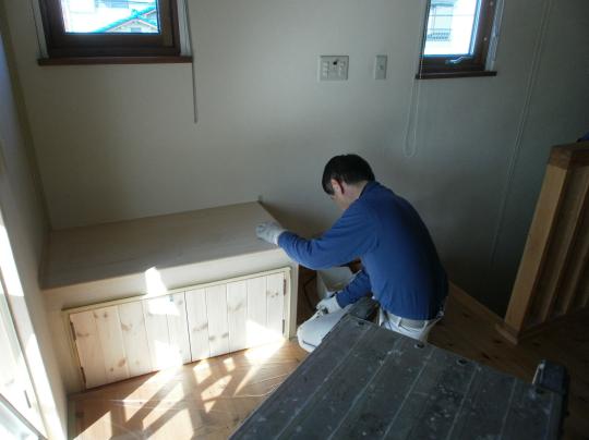 ダイアトーマス　　パイン材　　　造作家具