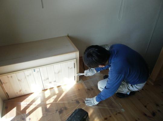 ダイアトーマス　　パイン材　　　造作家具