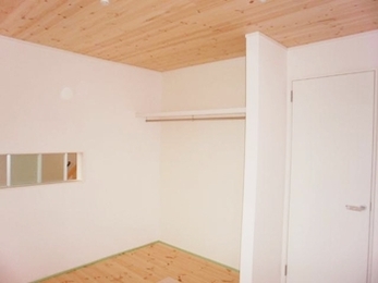 自然素材を使った気持ちの良いお部屋！